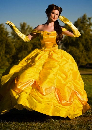 Vestido de 15 años color Amarillo estilo princesa