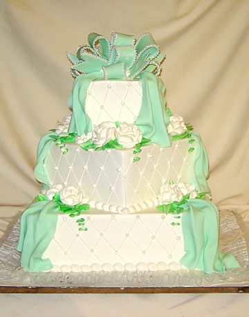 pastel de 15 años verde y blanco