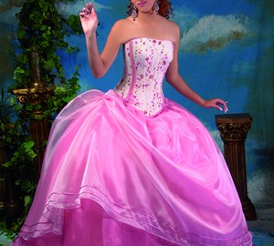 Vestido de 15 años Rosa estilo princesa